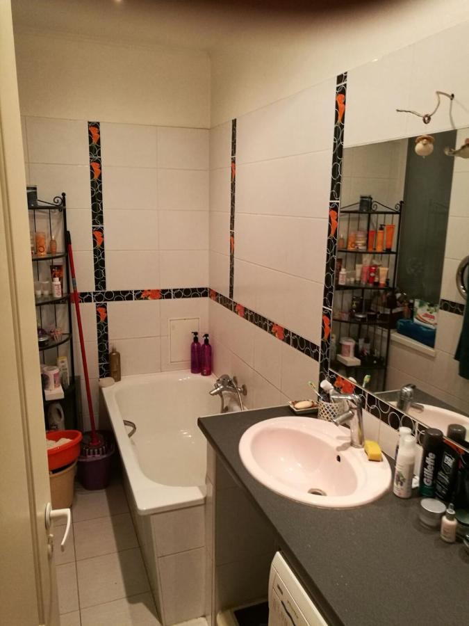 Cozy Apartment In Good Location! Riga Eksteriør bilde